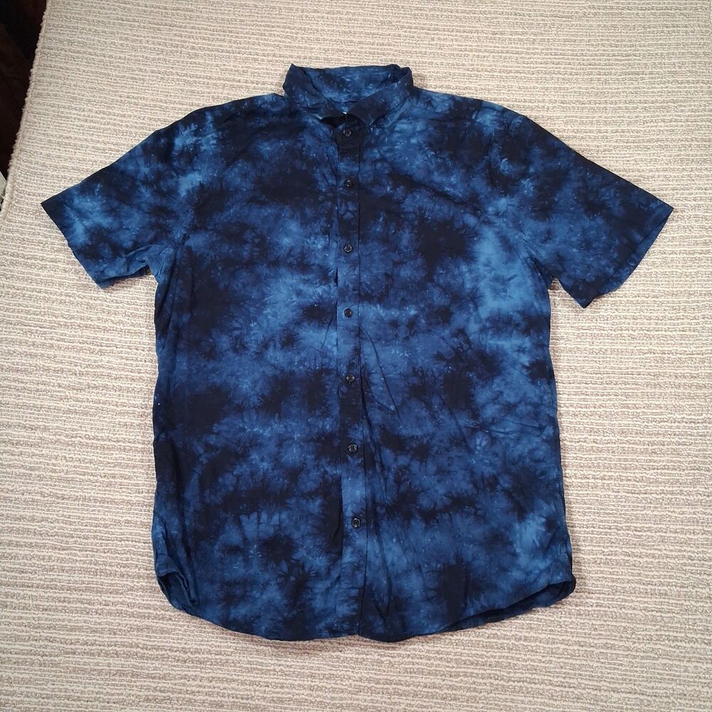 ​EXPRESS MENS SLIM SOFT WASH BLUE TIE DYE CLOUD SHORT SLEEVE BUTTON UP SHIRT SZ